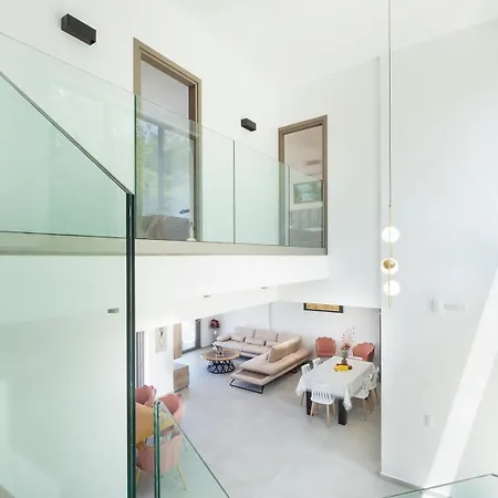 Villa Etheria